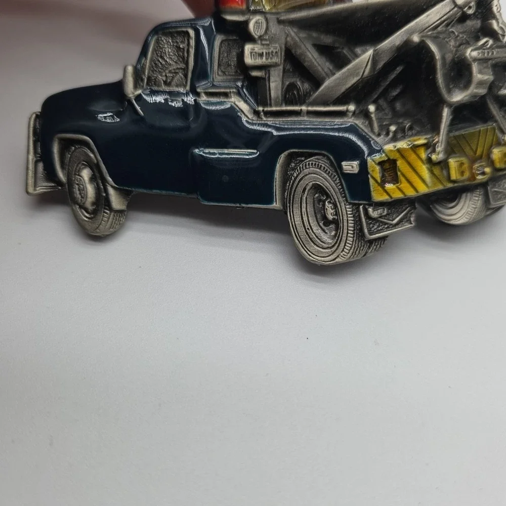 Vintage Rare BLUE 1980 Tow Truck Belt Buckle Made In USA #235 Great‎ American